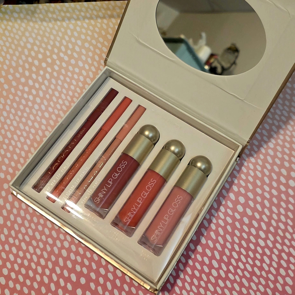 Tahari Face Contour Trio